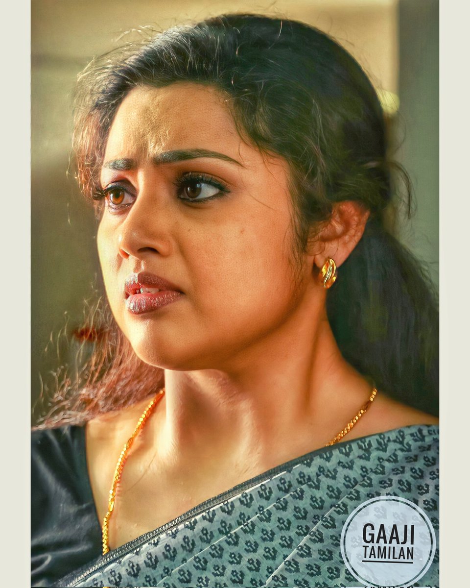 Jacob23027083's tweet photo. Uffffhhh Iva neck fullah Kiss pani..
Apdiye slow va echil valiyura lipsah..kiss pani
Kadichu ilukkanum...Echiya Uringi sappanum...💦💦😘😋
#meena
#meenahot https://t.co/gpFCopH1V1
