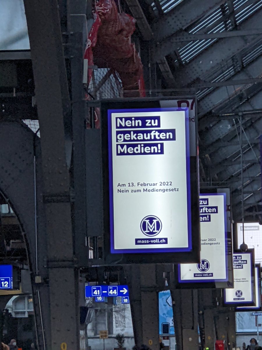 Ehm, wer hat hinterrücksli in der Schweiz Medien aufgekauft? Und mit so einer Propaganda kommen die davon?  Wer keine gekauften Medien will, sagt Ja zum #Medienpaket @medienpaket_ja Gopf!
