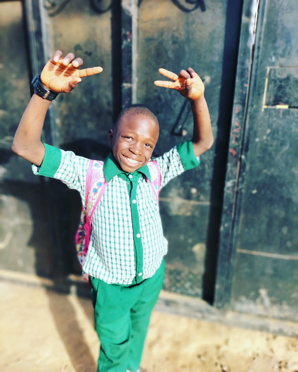 oakbridgefound's tweet photo. An enthusiastic spirit is a recipe for an enjoyable and productive life. 
Stay motivated. 🤝👍
#NewWeek #Monday #GreatDay #GreatWeek #GreatAttitude #MondayMotivation #OakbridgeFoundation #ChangingTheWorld #OneChildAtATime #ALifelongImpact #SchoolsInAbuja #SchoolsInNigeria https://t.co/qBEW7buWkV