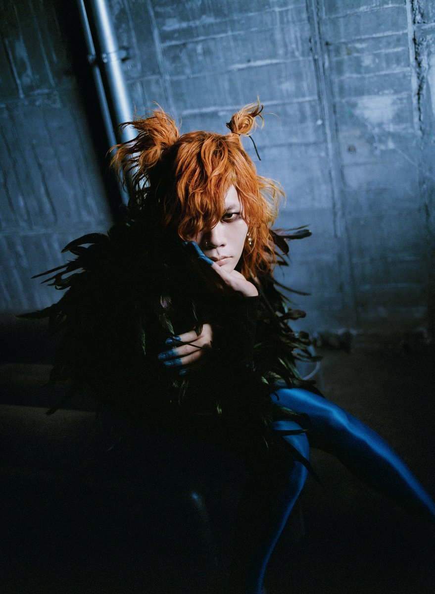 米津玄師、新アー写公開❗ CMで大反響のオレンジ髪スタイル🍊 💿新曲