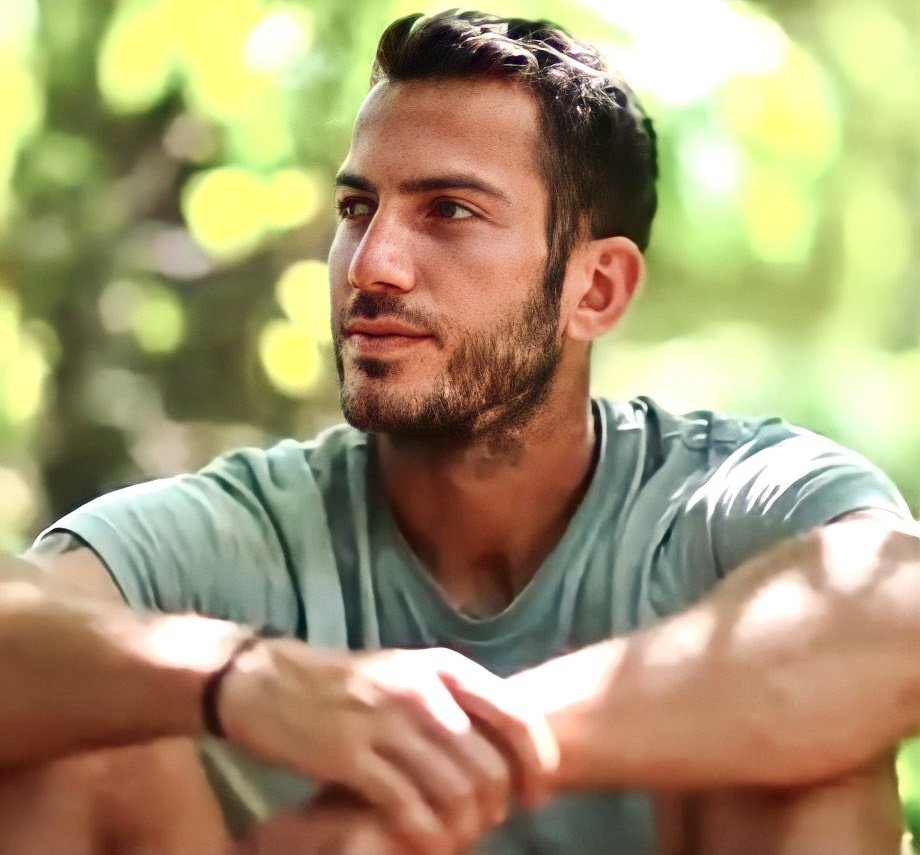 Akşam Ogeday kendi arenası olan parkurlara geri döner, sayılarını alır, sonra da bel altı vurmaya çalışan antilere selamı çakar 🙂
Benchde bu sefer daha fazla bağırın çünkü bu adamı daha da hırslandırdınız..
#SurvivorAllStar2022 #OgedayGirişken