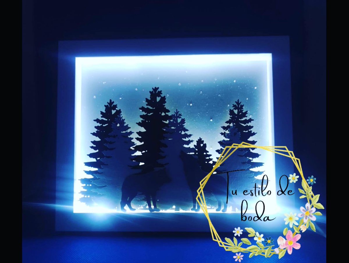 Tuestilodeboda's tweet photo. Otra lámpara, esta de madera. Queda preciosa tanto encendida como apagada. ¿Quieres la tuya?
#lobos #lamparas #regalos #tuestilodeboda https://t.co/zALwra6o8L