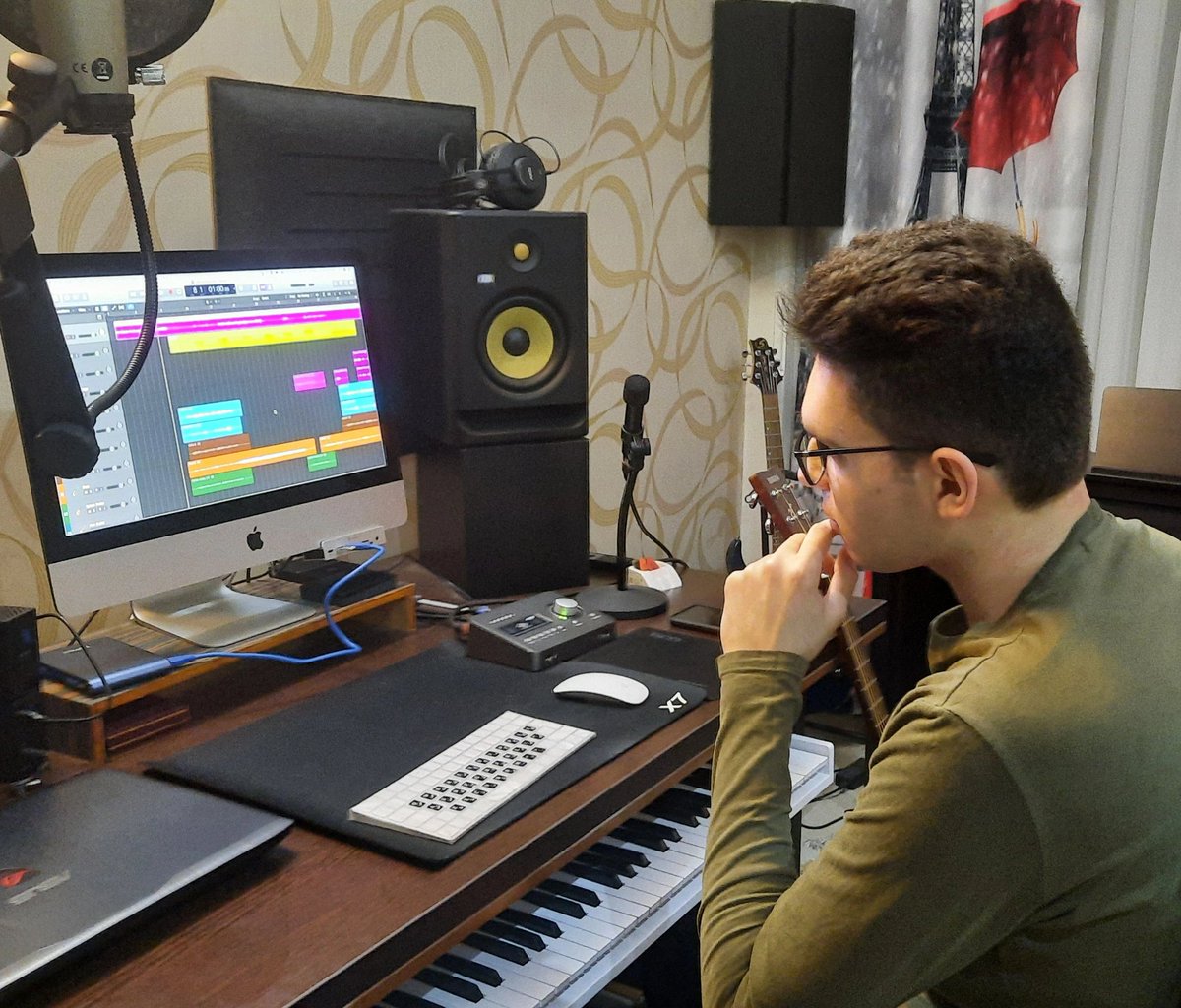 Alireza___AL's tweet photo. Your studio doesn't have to be fancy, but somewhere you can be truly creative https://t.co/5WjKIaF0xK