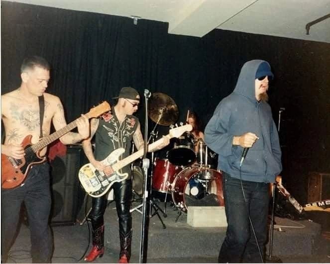 GG Allin &amp; The Murder Junkies with Dee Dee Ramone, New York 1991 
#deedeeramone #punk #ggallin #hardcore #newyork #rock