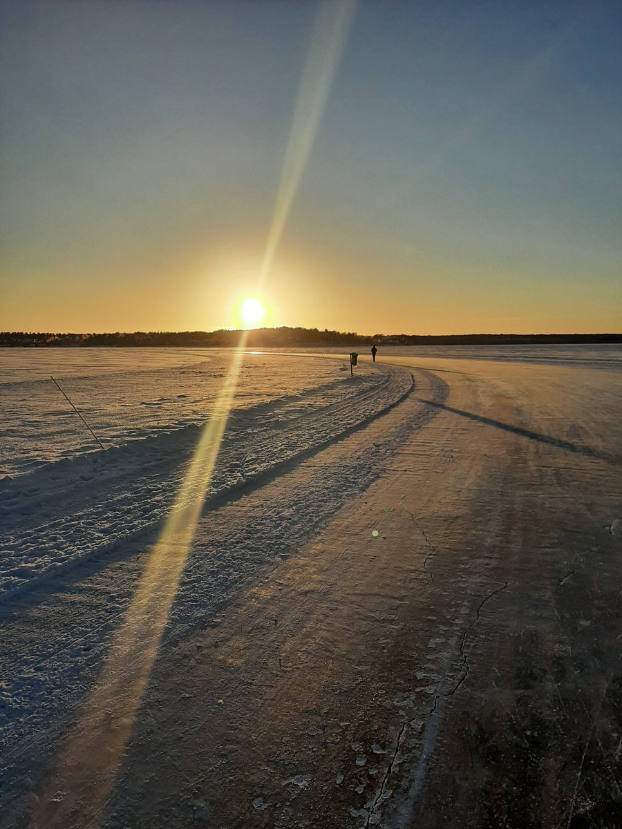 Finally got to skate the ice road for the first time this winter!