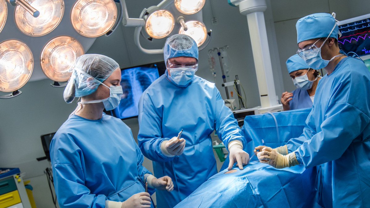 Как называется хирург который делает. Как называется хирург который делает. Операция полостная операция. Хирургическая операция. Как называется хирург который делает.