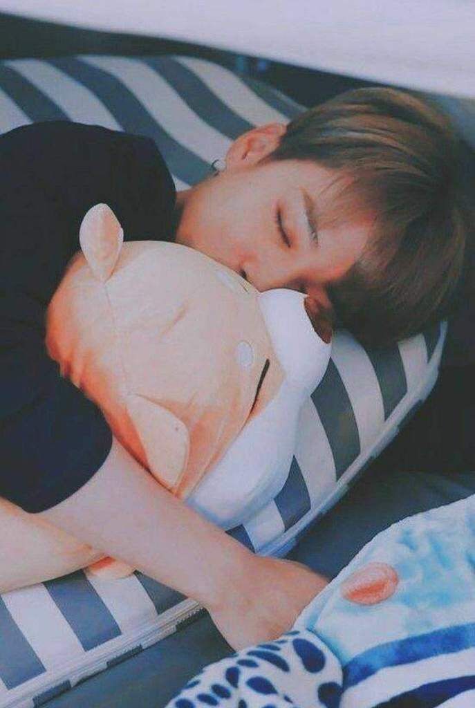 nafisa_007's tweet photo. Get well soon Jimin Oppa,I miss you so much💔

#GetWellSoonJimin #JIMIN #jiminComeHome #JiminGetWellSoon #Jiminie #JIMINCOMEBACK #jiminmissyou #JiminWeLoveYou #JIMINCOMEBACKHOME @BTS_twt https://t.co/lqIl25p3kn