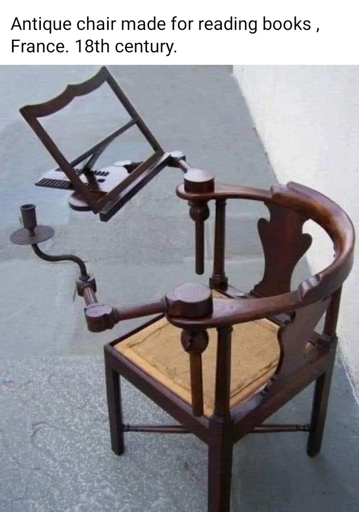 i_spreadlove's tweet image. For all the book lovers... Tag whomever you know who requires #books #booksarelove #bookchair