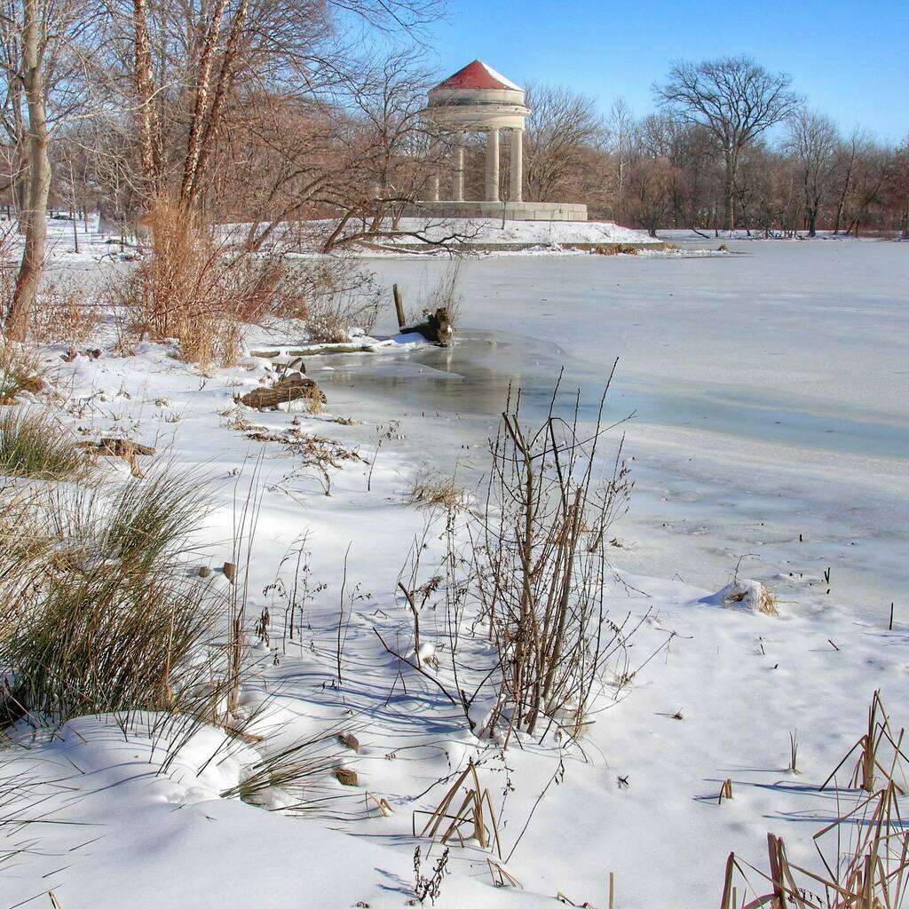 james_jkelly14's tweet photo. I was just here at FDR Park a few weeks ago, but with the sun shining after our big snowstorm I knew I had to return. ❄️❄️❄️ #snow #fdrpark #nature #naturephotography #winter #findinphilly #gazebo #philadelphia #philly #phillygram #phillymasters #phillyp… https://t.co/c5a7N5I6yP https://t.co/VfjjuHmeJ1