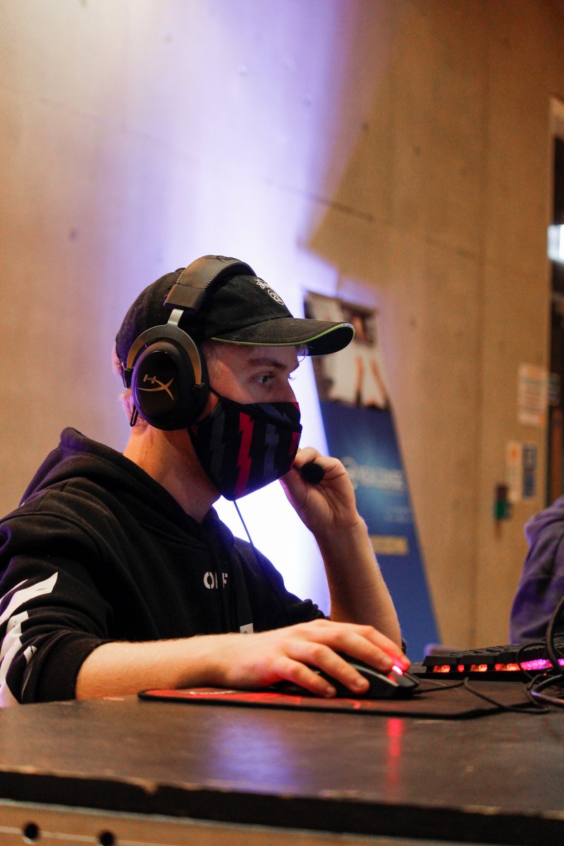 BrookesGaming's tweet photo. WHAT AN EVENT! 🤩
Big cheers to everyone who came by and made the event as amazing as it was! 

Massive thanks to @nse_gg and @IntelGaming for providing us with 12 fresh gaming setups! https://t.co/0ku2qQ2sWK