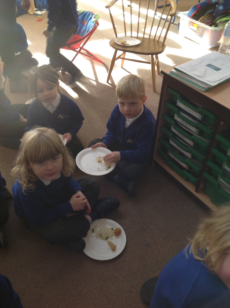 WillowGreenReception tweet media