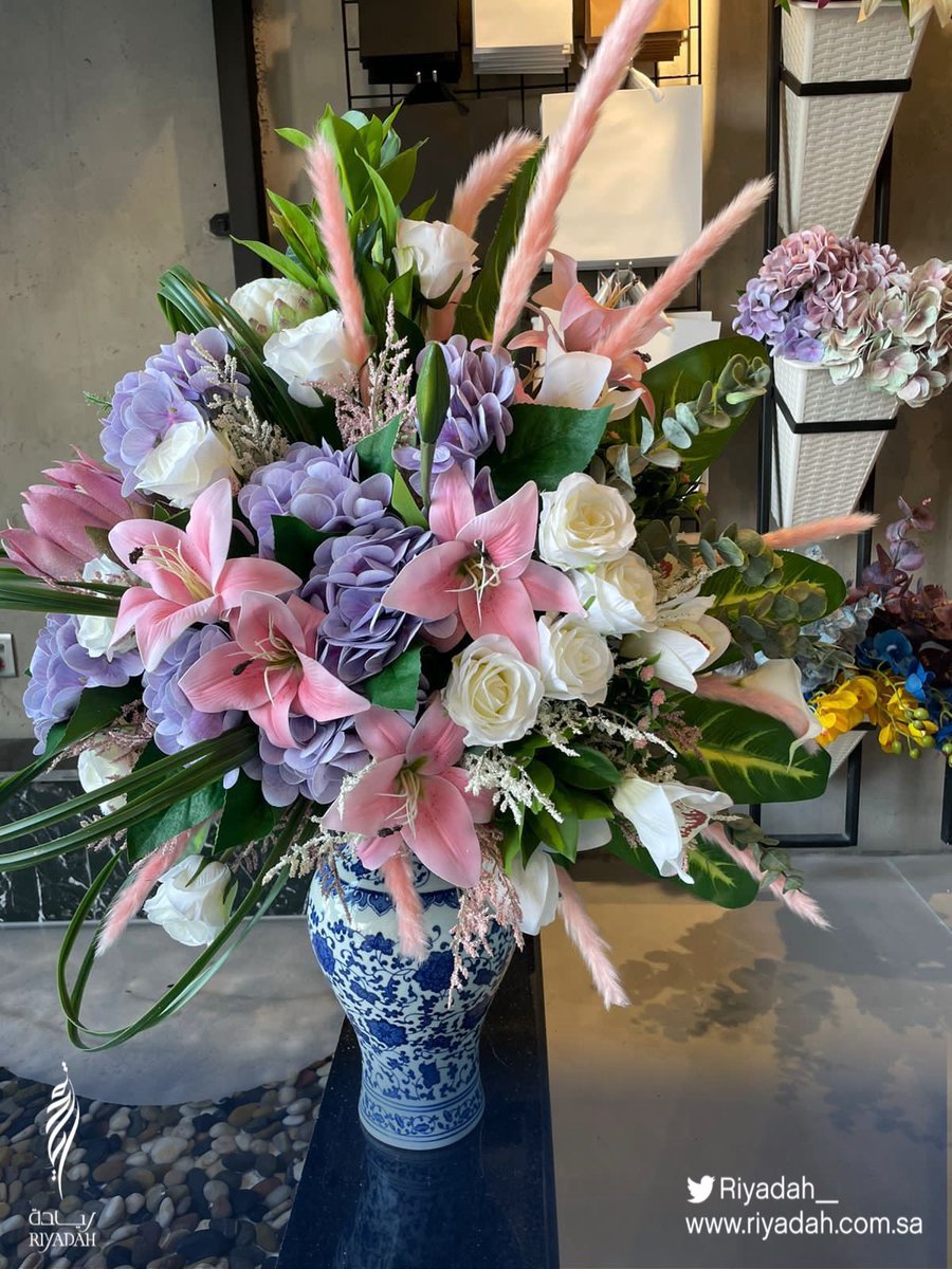 ريـادة tweet media