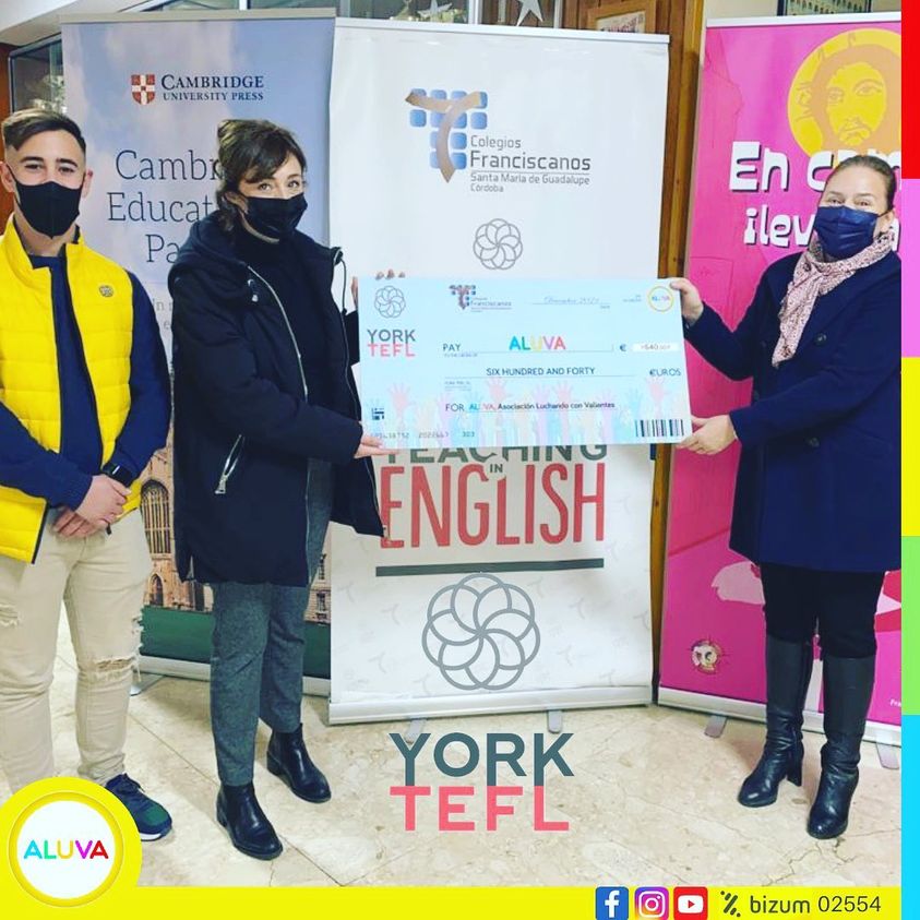 cordobaactiva's tweet photo. #Yorktefl, colabora con la asociación #ALUVA

Una acción solidaria que se ha llevado a cabo gracias a los alumnos de la academia, de las familias solidaras y de @RubioLopezMJ, directora de la academia que lo ha hecho posible. https://t.co/srz06IGZxu