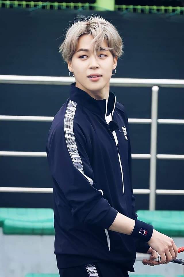 me_who_i's tweet photo. All wanted a jimin update, but not like this 😭.
Praying for your fast recovery 💜
#GetWellSoonJimin #JIMIN #jiminmissyou #JIMINCOMEBACKHOME #WeLoveYouJimin #ParkJimin #Jimin_너의_입술은_병아리_부리부리 #BTSARMY #BTSJIMIN https://t.co/1RLpN3NG2h https://t.co/o3uVMGv9oJ
