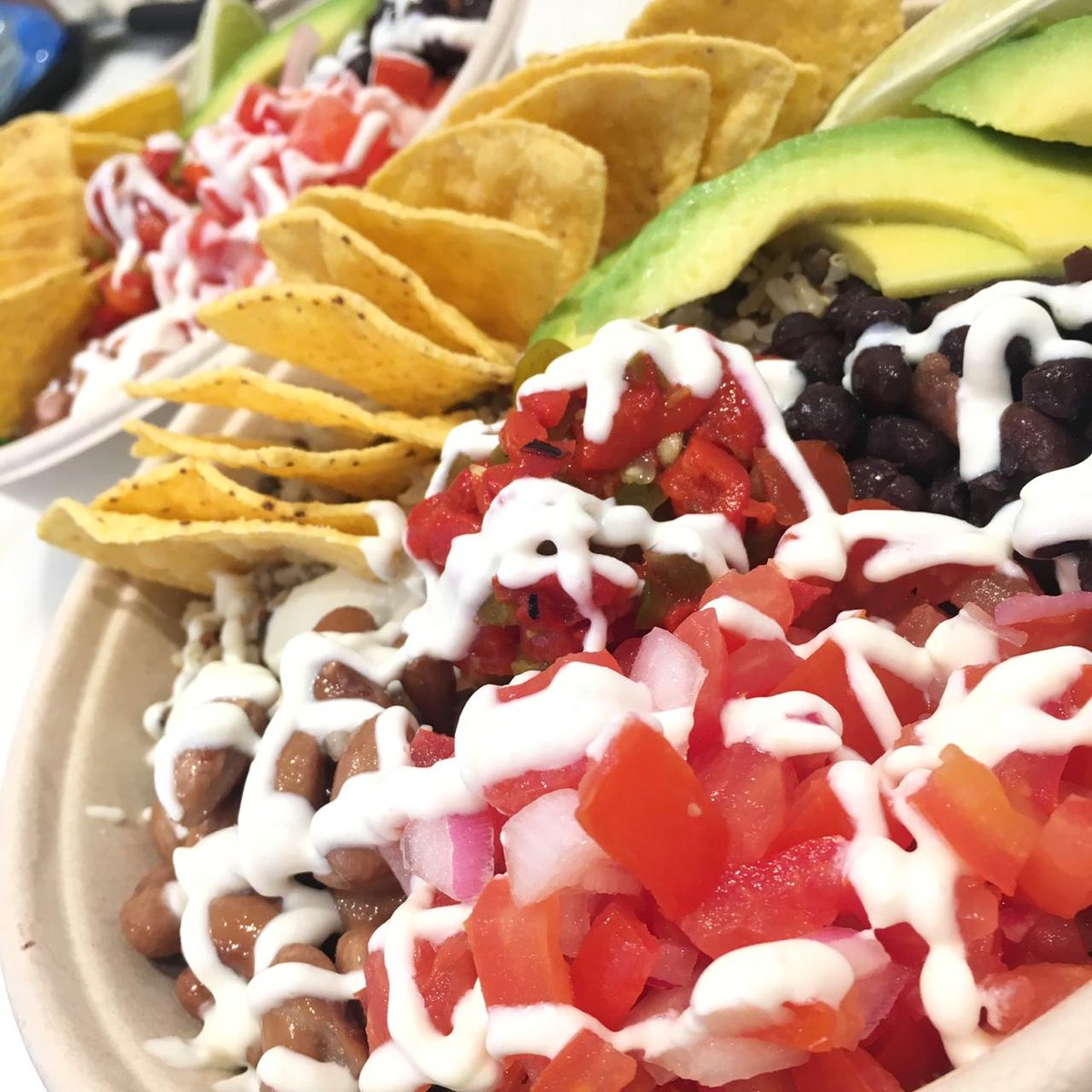 🥗 Pick up a fresh and nourishing, gluten-free superbowl from the grab 'n' go counter. Packed with nutritious, delicious rainbow foods to see you though the day. 🌈

#plantbasedrestaurant #veganfood #farringdon #islingram #flipsidefood #veganrestaurant #veganlondon #whatveganseat