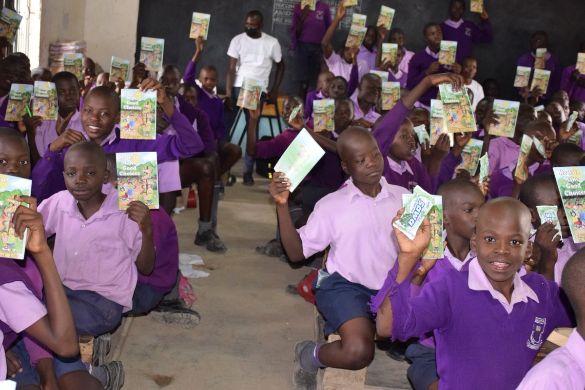 GiselleOrg's tweet photo. Our interest of equalling the needs of the children motivated us to have a moral support to boys at Rae Kanyaika Primary School, sharing ethical precepts to help them grow as responsible boys to men @WayToHappiness https://t.co/10wMawHWQb
