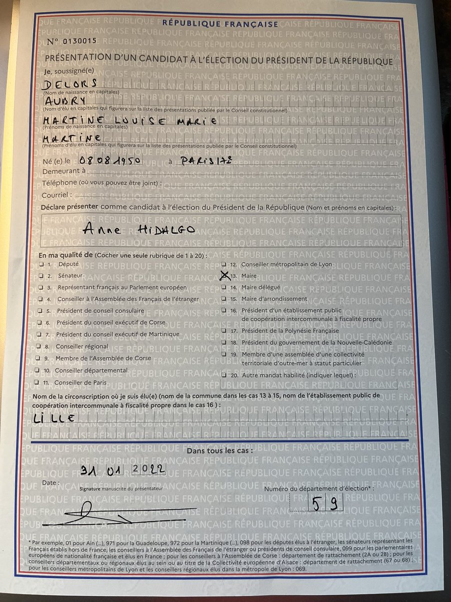 MartineAubry's tweet photo. Je donne mon parrainage à la candidate du pouvoir d’achat, des services publics, qui sait allier la transition écologique et la solidarité #Anne_Hidalgo #Hidalgo2022 https://t.co/AQHoFBQrB5