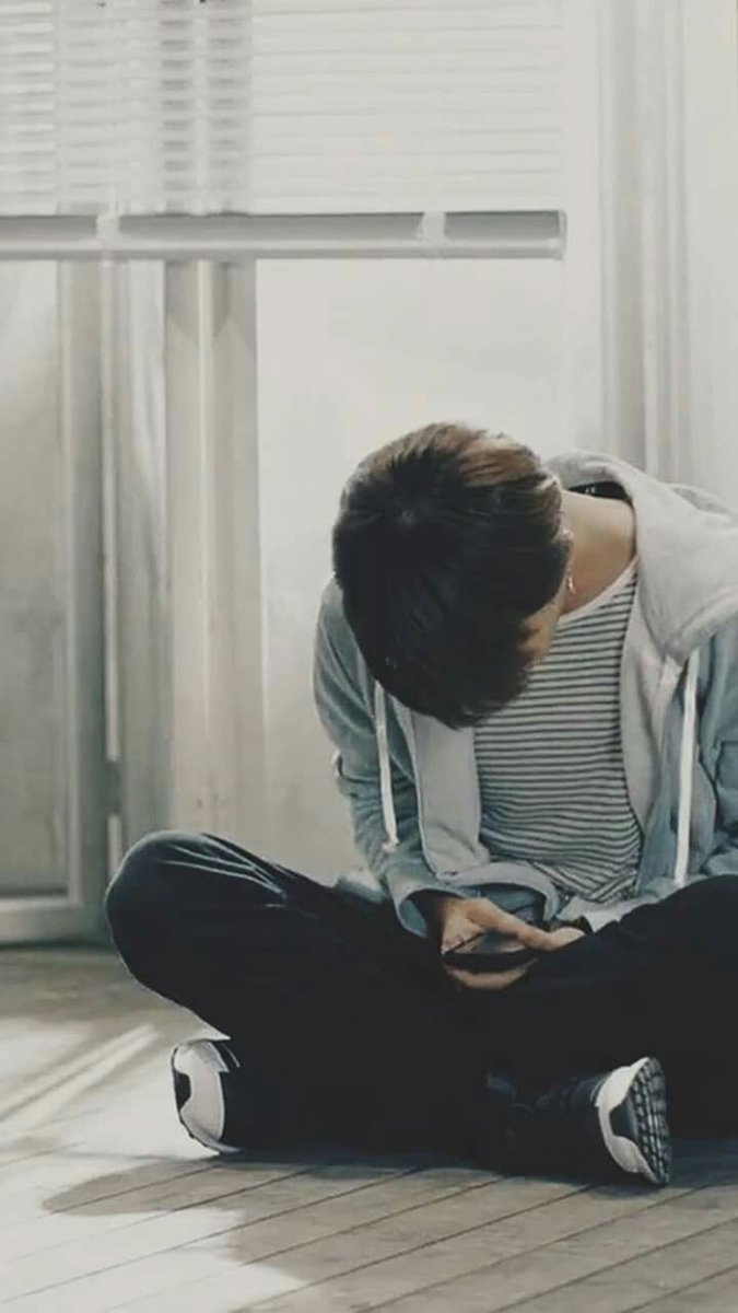me_who_i's tweet photo. All wanted a jimin update, but not like this 😭.
Praying for your fast recovery 💜
#GetWellSoonJimin #JIMIN #jiminmissyou #JIMINCOMEBACKHOME #WeLoveYouJimin #ParkJimin #Jimin_너의_입술은_병아리_부리부리 #BTSARMY #BTSJIMIN https://t.co/1RLpN3NG2h https://t.co/o3uVMGv9oJ