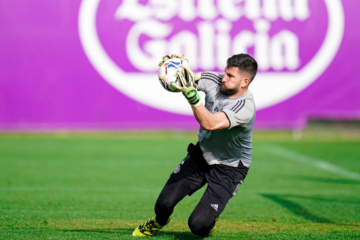 🚨OFICIAL | ¡𝗕𝗶𝗲𝗻𝘃𝗲𝗻𝗶𝗱𝗼!👕

El portero tinerfeño, Samu Pérez, llega libre al <a href="/udsanfer/">AVIA CAR San Fernando</a> después de su última etapa en el @rvcantera🔚

➡️ Aportará mucha experiencia al equipo tras su paso por clubes como el #ValladolidB o el #SevillaAtlético 👀

📸 <a href="/sapefa26/">Samu perez</a>