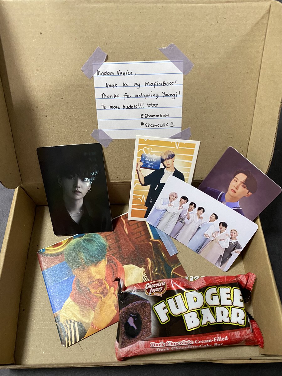 taegihobibi's tweet photo. thank you so much sa totoong anak ng mafia boss @shemhobi sa pagpapauwi kay Yoongi mcb holo. HAHAHA bet na bet ko pa freebies mo haha di ko na pinost basta sobrang usefull non. haha thank youu πβΊοΈ #shemproofs https://t.co/AICwPN5tPW