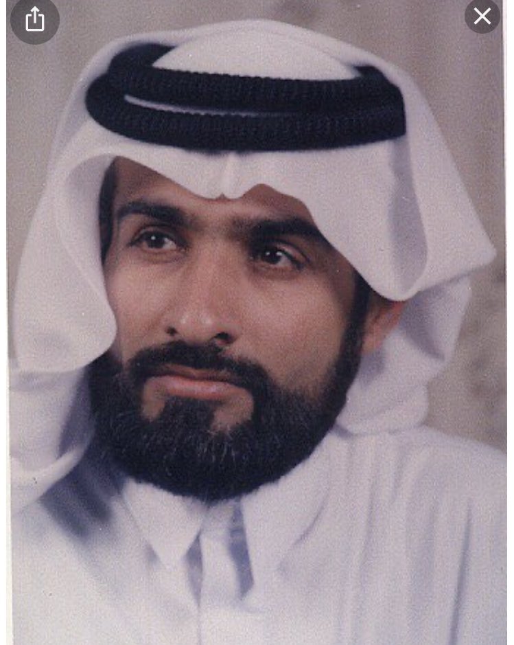 رحم الله الدكتور محمد قطبه عندما عَلِم أن ثلاث من طالباته يشقّ عليهن شراء المعاجم لمادته اشترى ٩٠ معجم لجميع الطالبات وذلك حتى لا يسبب الحرج للبنات الثلاث اللاتي يشتكين من ضيق ذات اليد ! .