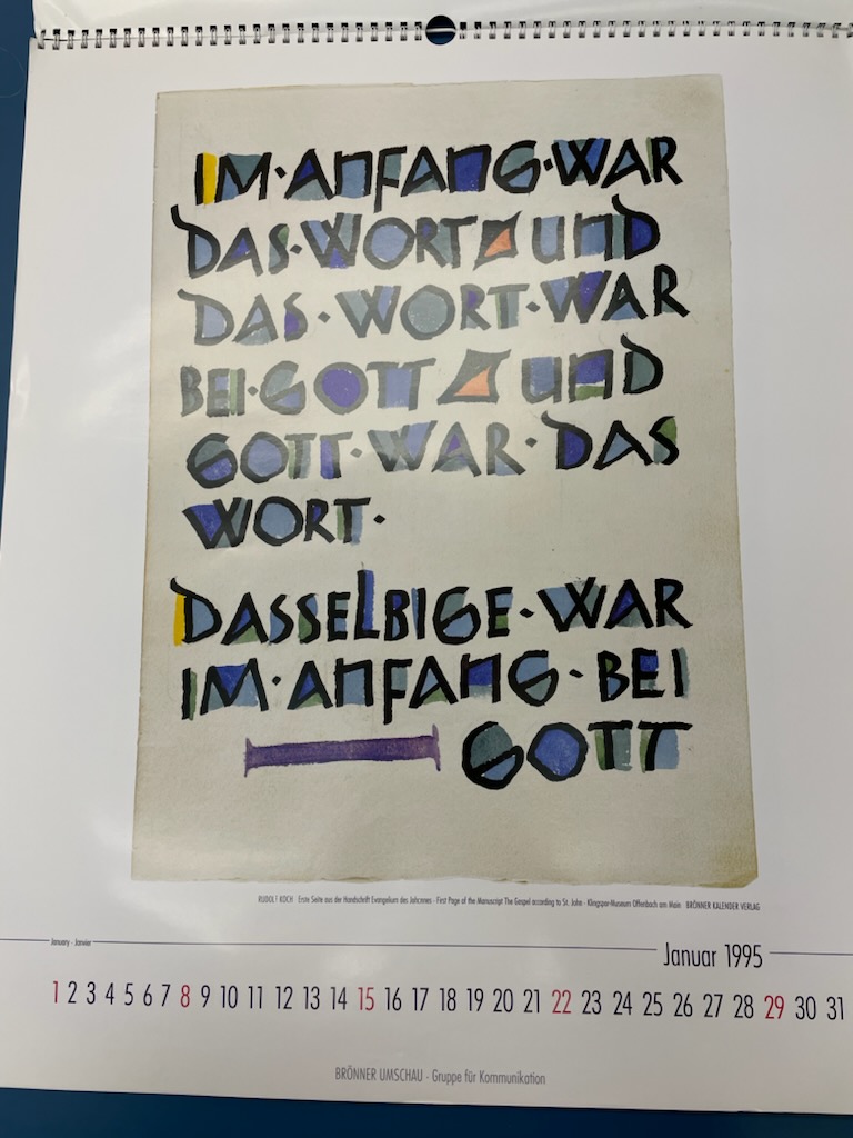kazui_press's tweet image. 当社所蔵品の整理より。ドイツ編ー #Klingspor-Museumで発売されたカリグラフィのカレンダー1995年。私はこの1枚（1月）のために買いました。色彩も素晴らしい！ #RudolfKoch