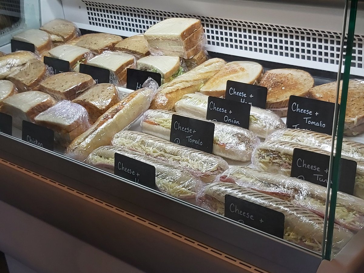 teapot6a's tweet photo. And our little sister company has arrived,
with #10% OFF :)
The Little Teacup, 6a bank street.
#takeaway #lunch #homemade #cake
#tea #coffee #kidsboxes #cookies #creamtea in a box @BirchallTea @love_ashford https://t.co/1vqUpixaqE