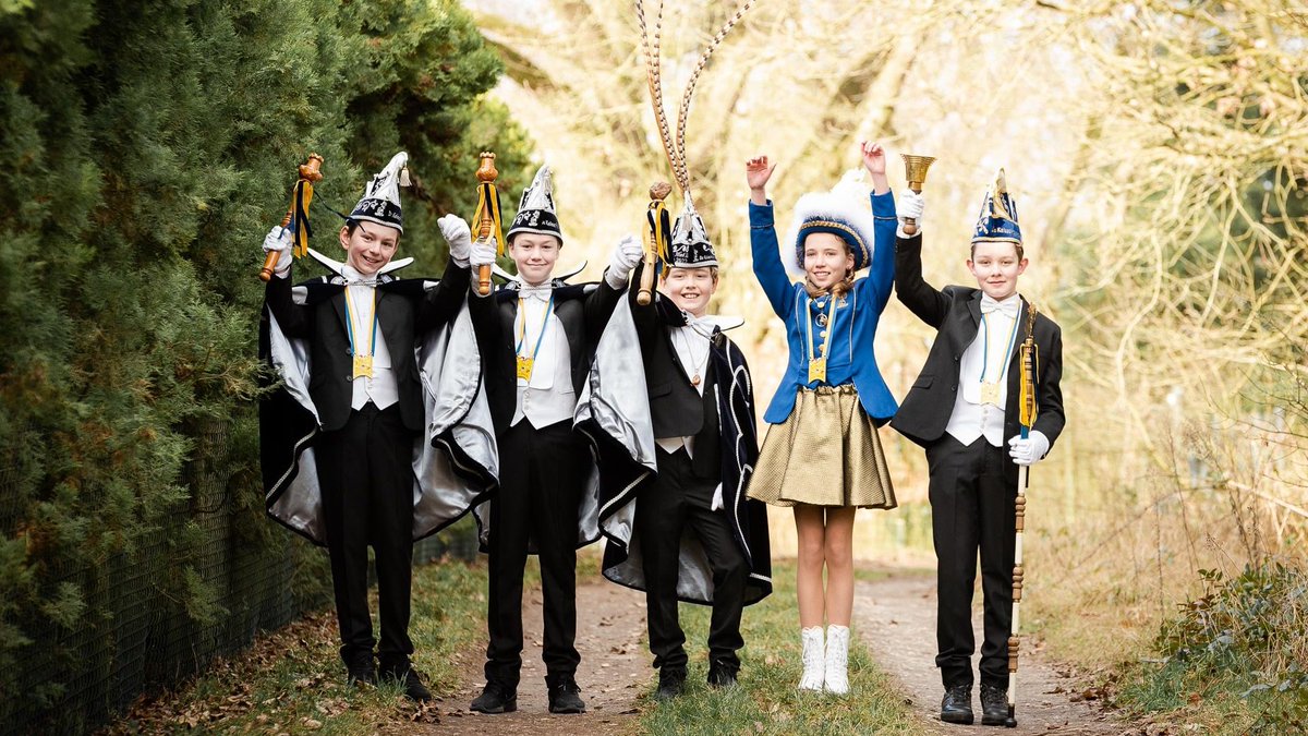 Veel verenigingen roepen deze vastelaovend geen hoogheden uit. De Keieschiéters in Arcen doen dat wel. Sterker nog: zondag werden er vijf jeugdhoogheden gepresenteerd.
omroepvenlo.nl/nieuws/artikel…