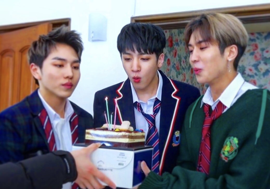 mimi44473947's tweet photo. 🎂

#PENTAGON  #펜타곤 
#YUTO #KINO #WOOSEOK https://t.co/yB6srHBRyV