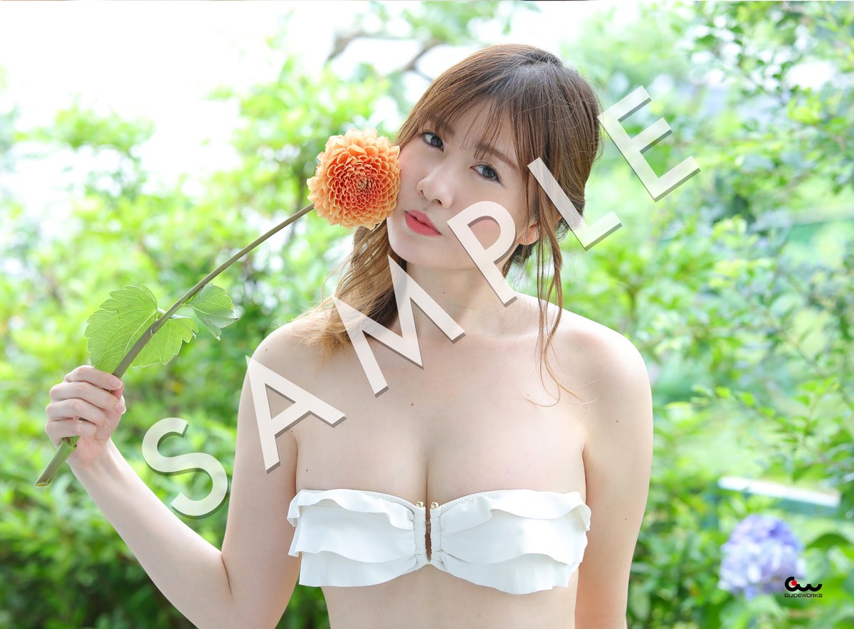 売れてます！ライターブロマイド！全国のコンビニで購入可能】 岡田