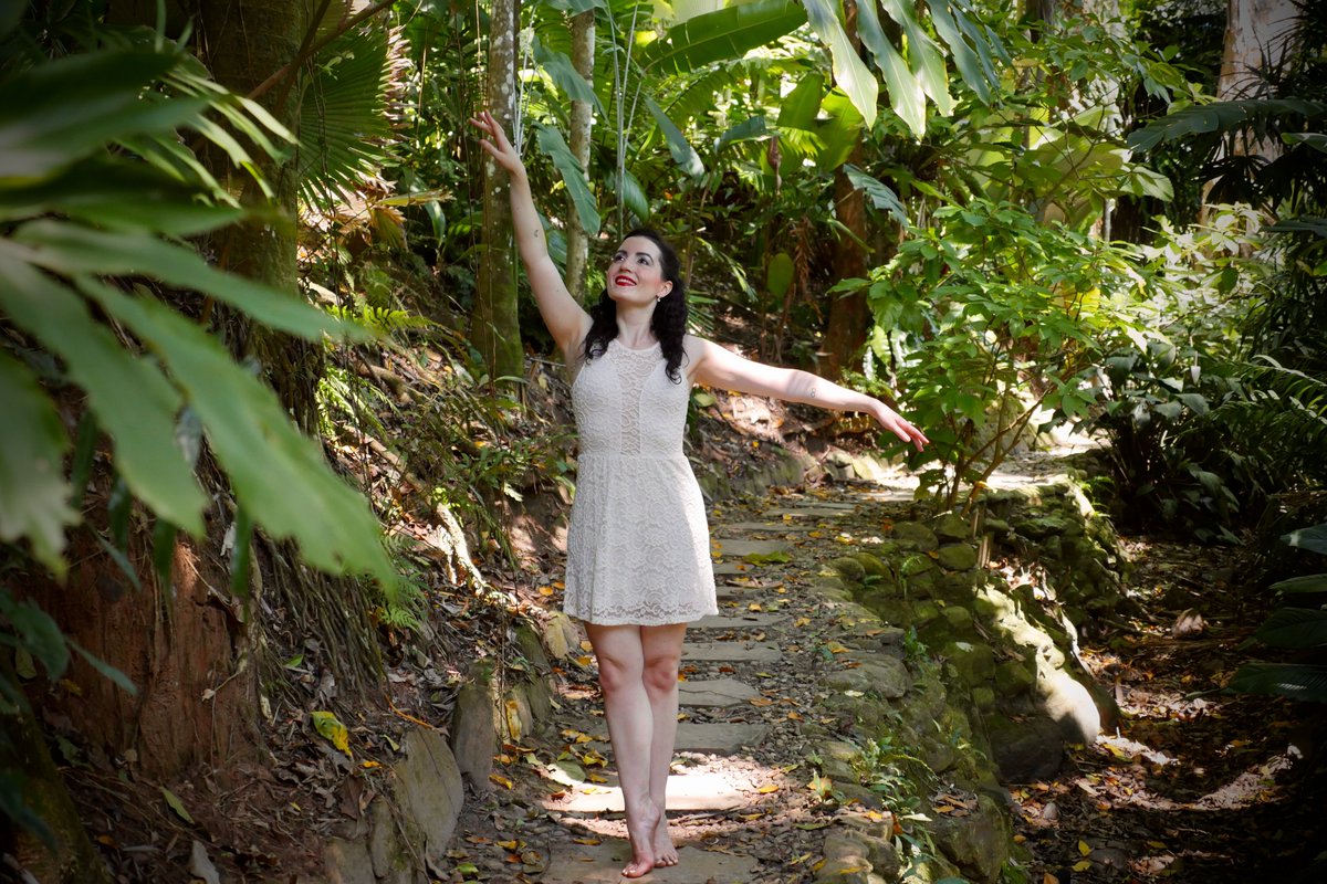 monique_angele's tweet photo. I let myself be completely free in expressing myself in my upcoming music video 'I Will Dance.' I can't wait to share my music video with you all on February 16th! 🎼🎬#IWillDance #originalmusic #popmusic #indiemusic #musicvideo #newmusic #singersongwriter #musician #BeYourself https://t.co/ZiyT6V7C9J