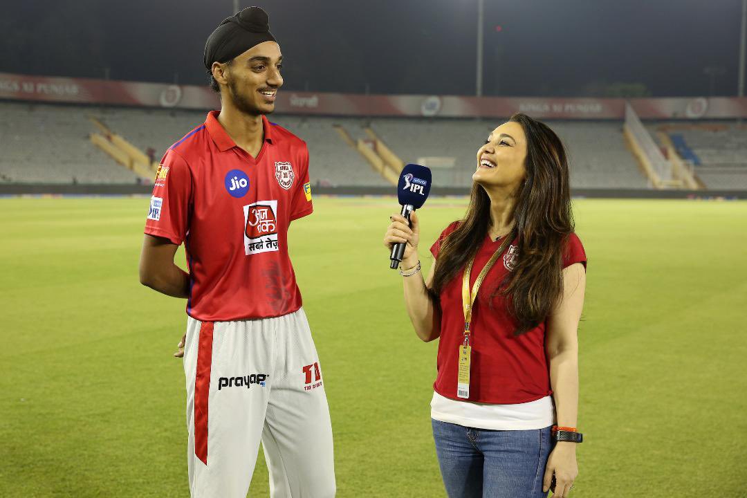 Happy birthday @realpreityzinta ma’am🎂 Here’s to many more fun interviews🎤 #ipl2019 #debutmatch