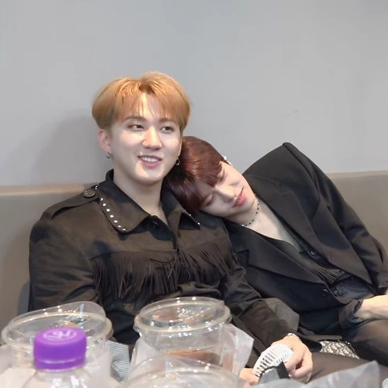 dailyseung2's tweet photo. "two totally different people just fit together like gear wheels." — lee know on seungmin and changbin, 2022 https://t.co/SEUHO4C0dc
