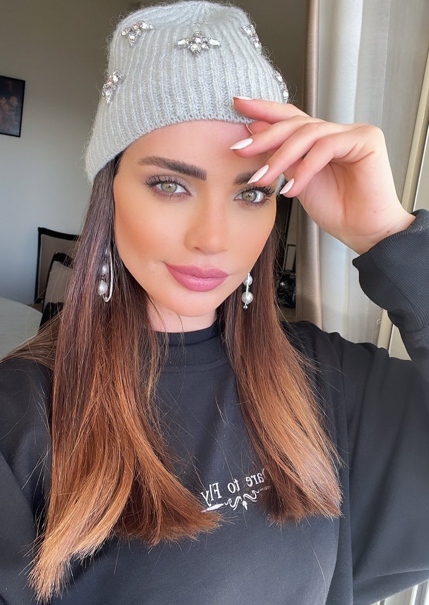 DalidaKhalil's tweet photo. لست أشعر ببرد الشتاء ولا ببرود الهمة فعزيمتي وإصراري أقوى من الظروف🙌🏻🙏❤️ #جمعة_مباركة #داليدا_خليل https://t.co/YOpxIHQMzS