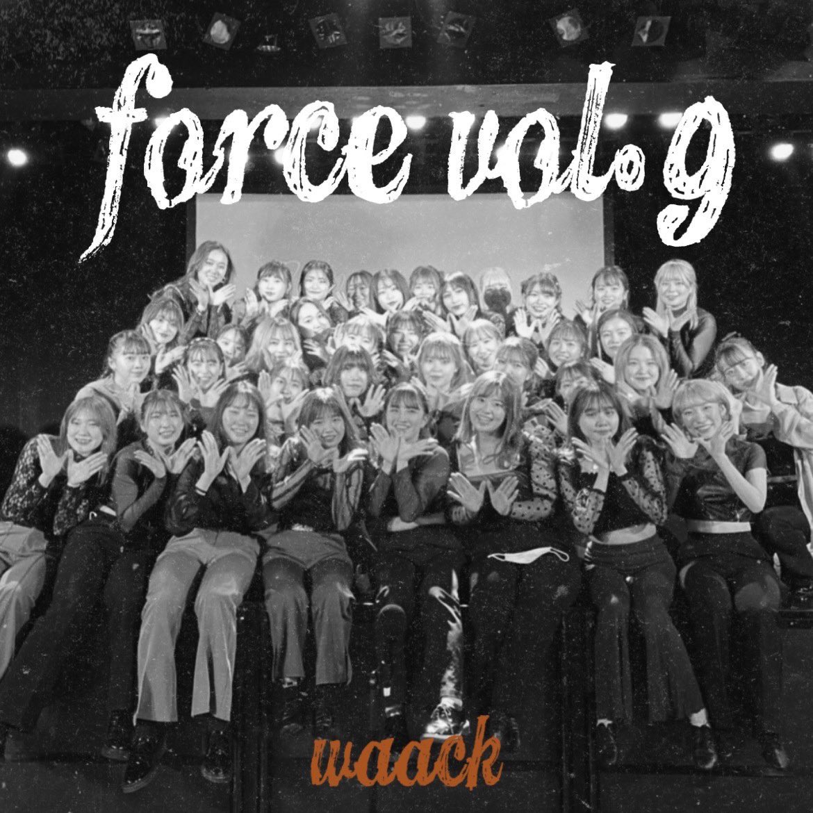 session_dance's tweet photo. 💐Waack💐

今回のWaackは、16代らしさを存分に詰め込んだショーケースとなっています😳 初めてのコマ作りに苦戦することも多かったのですが、コマ生の協力でとても良い作品になりました！
16期14人、17期20人、他ジャン4人の総勢38人で踊ります💃✨

https://t.co/1cuayZXBB3 https://t.co/7Goc9QZBpJ
