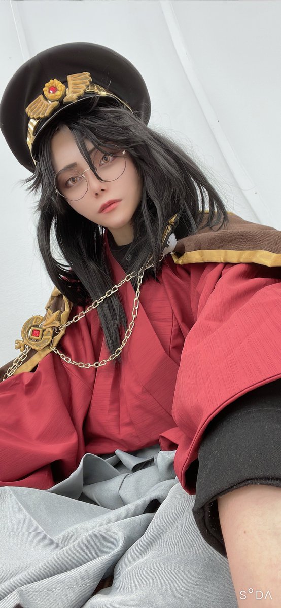 ginsan0116's tweet photo. ⚠️コスプレ⚠️
🌈🕒／🧐

段々と軽装になる和装探偵🧐
 #シェリンに変装中 https://t.co/J1ey8ELaQM