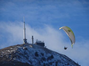 chainedespuys's tweet image. #Instantphotos Il y en a qui prennent la clé des champs et d'autres qui prennent la voie des airs au #puydedome ! 😉
Merci à Monique pour ces photos.
#chainedespuys #parapente #evasion