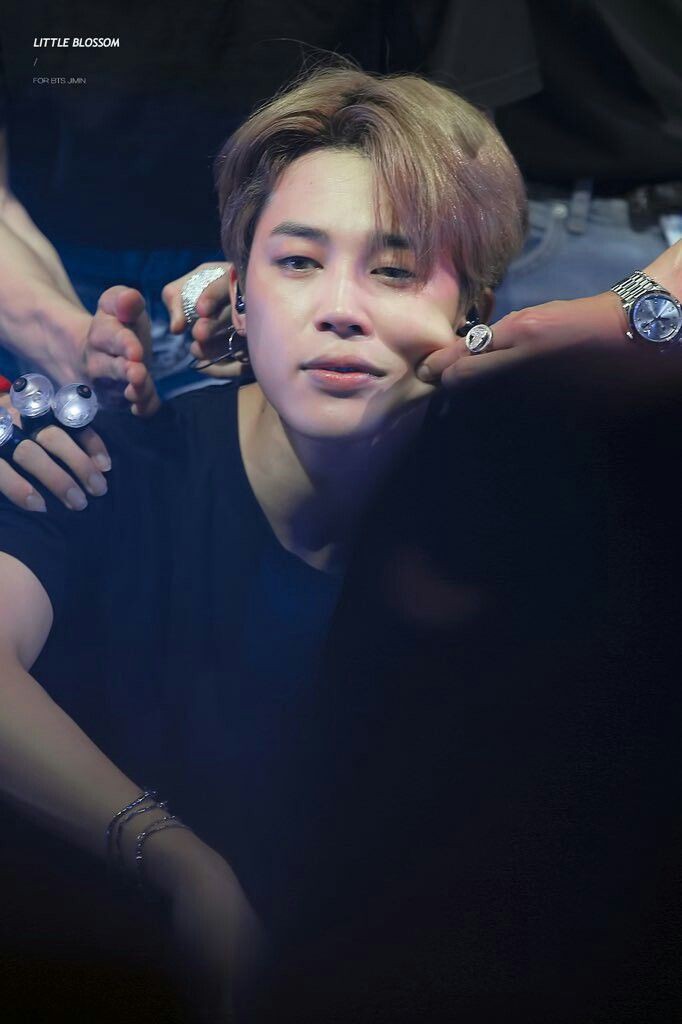kamkooknoona's tweet photo. หายไวๆนะครับคนเก่ง💜

#GetWellSoonJimin https://t.co/uK55Q1JjJw
