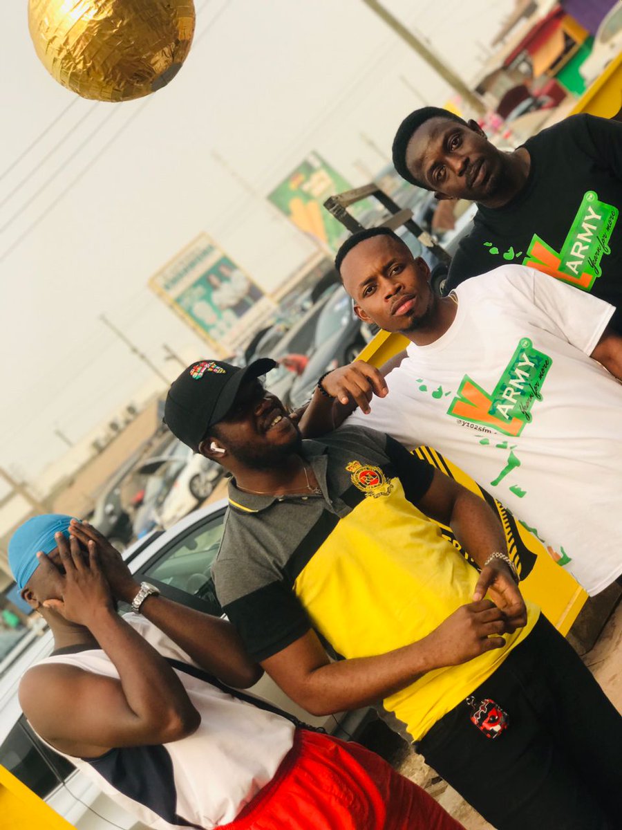 yarmy_kumasi's tweet image. 👊👊👊👊👊👊👊👊👊👊👊
👊👊👊👊👊👊👊👊👊👊👊
#YArmy 
#AdamsKitchen