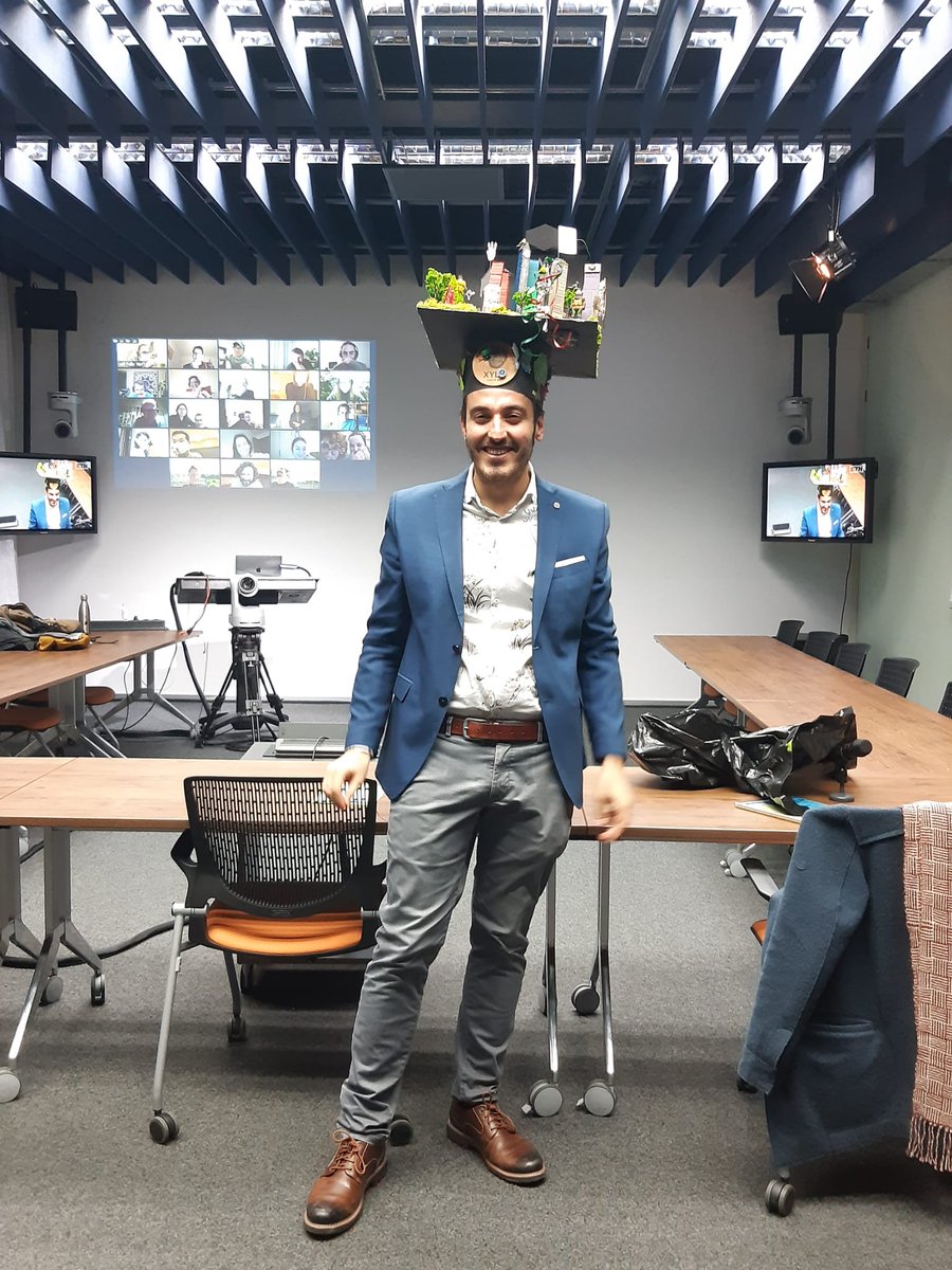 JoanCasanelles's tweet photo. Finally, last Friday I defended my PhD on #urban #biodiversity! What a great experience and chance to discuss and evaluate all the work done these last years. Thanks toall the amazing people that I've met and have been part of this experience #phdlife 🏙️🌱🐌🪰🐦🪲🐞🍄🐝 https://t.co/wVloJRoRLE
