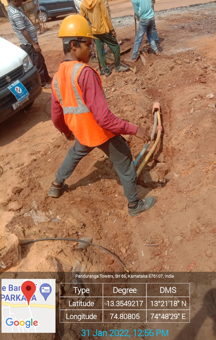 CscUdupi's tweet photo. at Gram Panchaya    80 BADAGUBETTU
Block    UDUPI
District    UDUPI
State Karnataka
Dedicatedly working towards #Bharatnet fiber restoration and maintenance to keep the essential internet connectivity up and working.
#CSCseGRAMSWAR https://t.co/mcrwy9dGm8