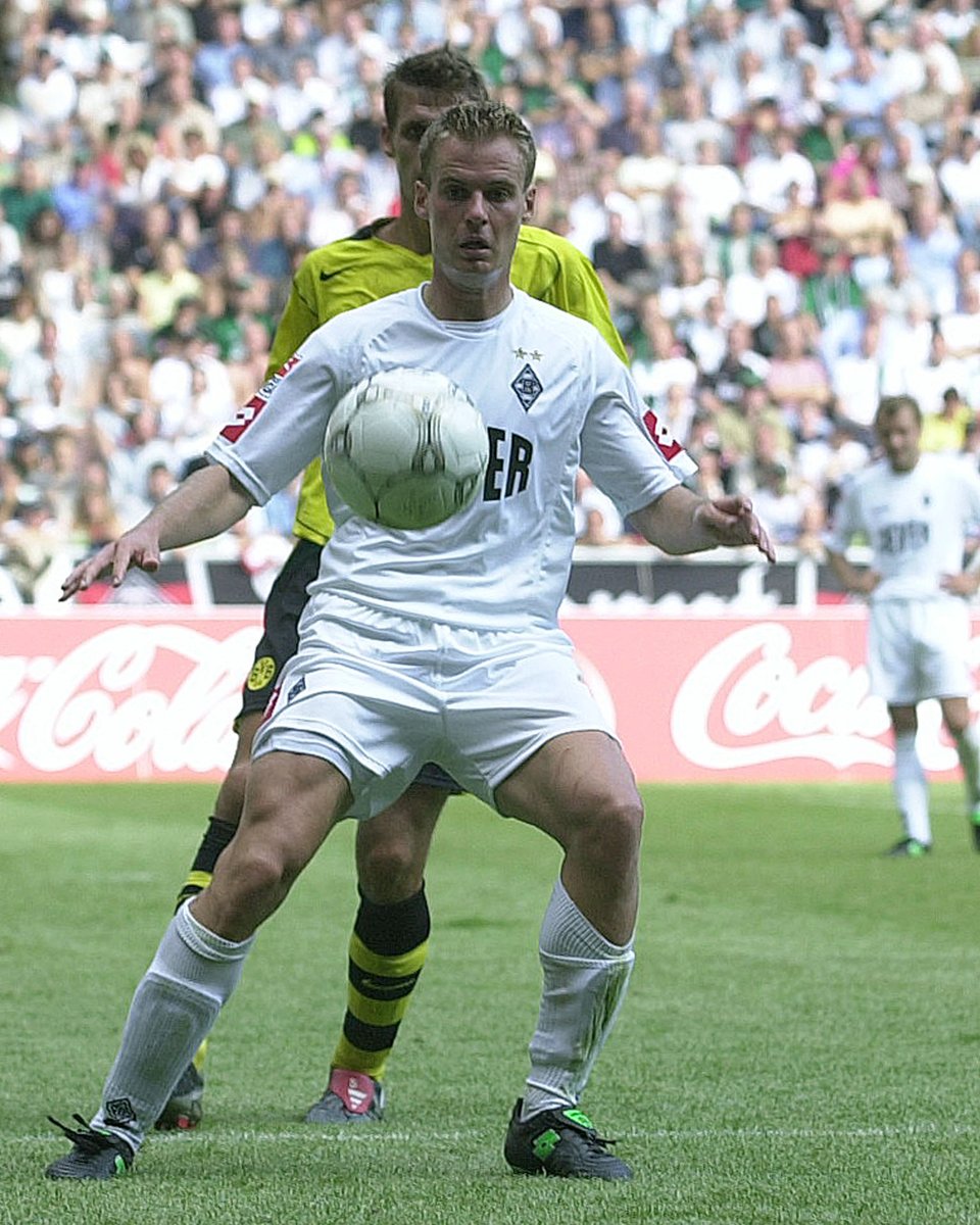 borussia_en's tweet photo. Happy 40th birthday to Enrico #Gaede! 🎂

#DieFohlen https://t.co/QUXevko5Qn