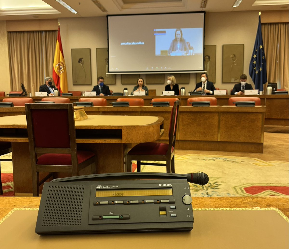 Inicio de unas interesantes jornadas parlamentarias del proyecto Ley del Deporte organizadas por el Grupo Parlamentario Popular. 

Esta tarde formaré parte de la mesa de debate “El deportista ante la nueva Ley del Deporte”.