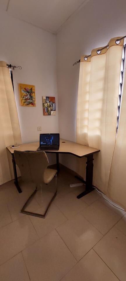 Properties7G's tweet photo. 🏡Furnished One Bedroom For Short Stays At Tema Community 8🏡

For just ¢80/day, you can have this furnished room for a minimum of one week. This room is located in the heart of Tema giving you access to all social amenities around and with good road network  and access https://t.co/xkHQ6E62Ka