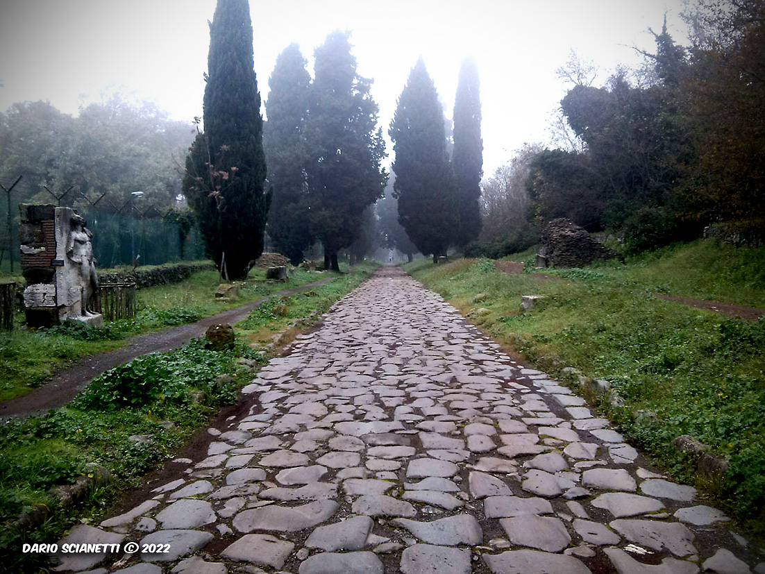 dariosci1's tweet photo. #31gennaio
via Appia Antica nebbia e rovine, pioggerella e monumenti.
#Roma #Romeisus https://t.co/3rutsTMcpQ