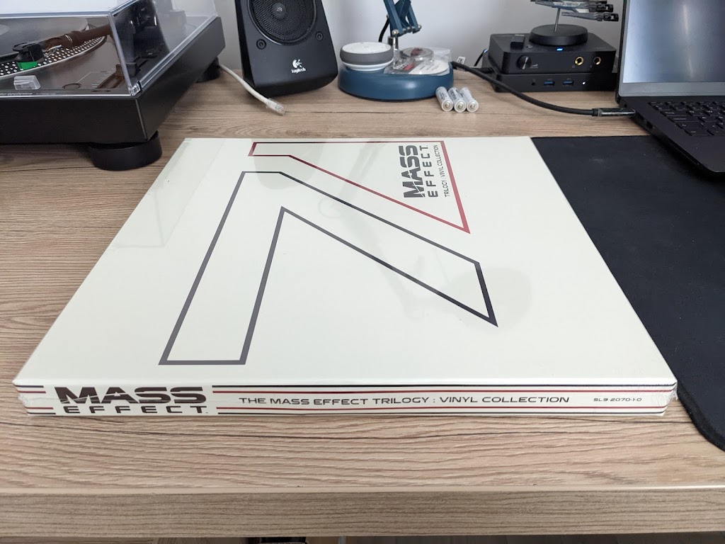 Thank you, thank you @SPACELAB9 for this incredibly beauty! I'm Commander Shepard and this is my favourite publisher /store in the Citadel! 😍🤘🤩 It was worth the wait for 14 months :) #spacelab9 @masseffect @bioware #vinyl #vinycollection #myfavouritegameofalltime #masseffect