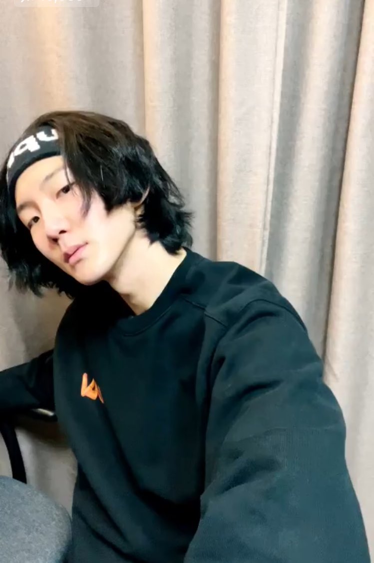 #이승훈 <a href="/official_hoony_/">official_hoony_</a>
Lee Seunghoon is both so
soft              and            RAWRRRR