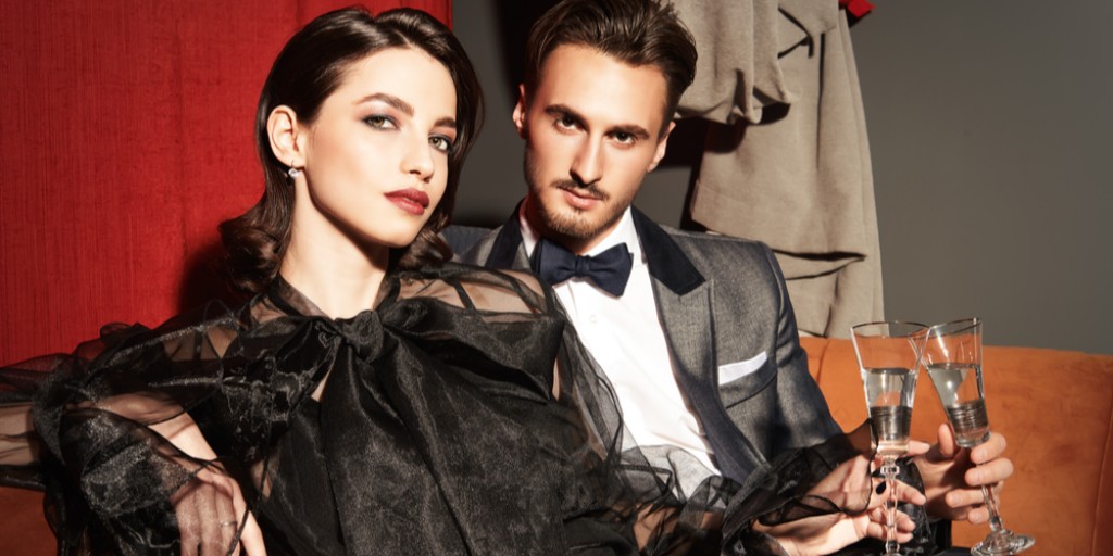 InfluencerIntel's tweet photo. Mega-influencers are influencers with between 1m-100m followers. Wondering how best to work with these top tier creators? Read this article on which campaign objectives they are most suited to: https://t.co/GVV1V5IHhf #megainfluencers #influencermarketing #macroinfluencers https://t.co/hrqVe39fNz