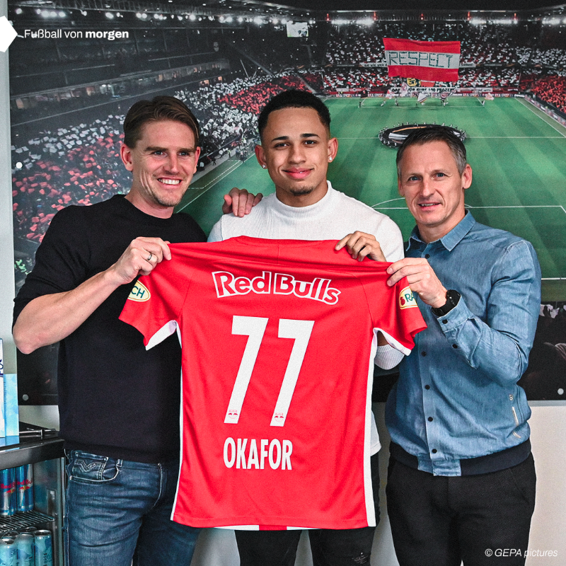 RedBullSalzburg's tweet photo. Wir feiern Jubiläum! 🎉
Heute vor zwei Jahren wurde Noah #Okafor ein Roter Bulle! 😤
#BackOnThisDay

Zu Noahs Ehrentag: das Beste aus zwei Jahren ⤵▶
Fortsetzung folgt ... #WirSindZukunft