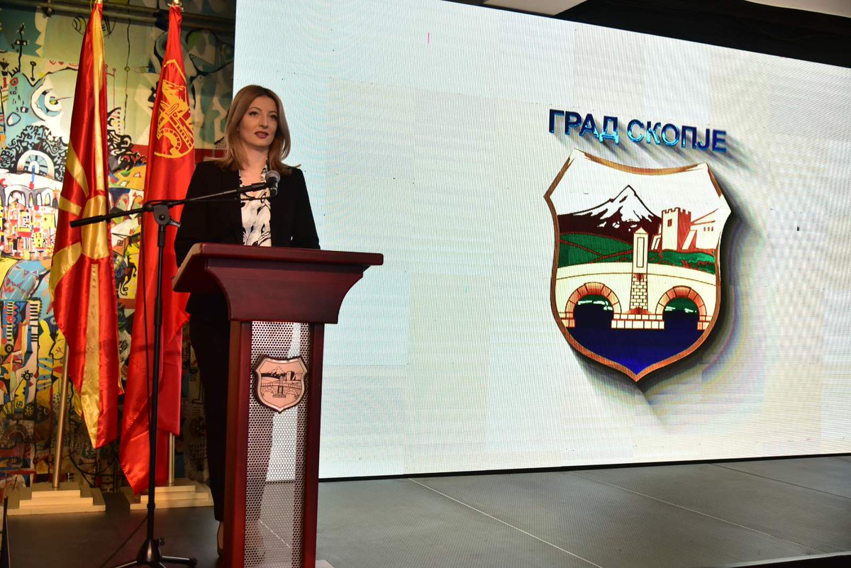 CityofSkopje's tweet photo. Арсовска: Реализиравме се што беше ветено за 82 дена и покрај секојдневните напади и саботажи  #Skopje #skopje #Скопје #скопје

https://t.co/z06dugkB4M https://t.co/0gvPYRW2CC